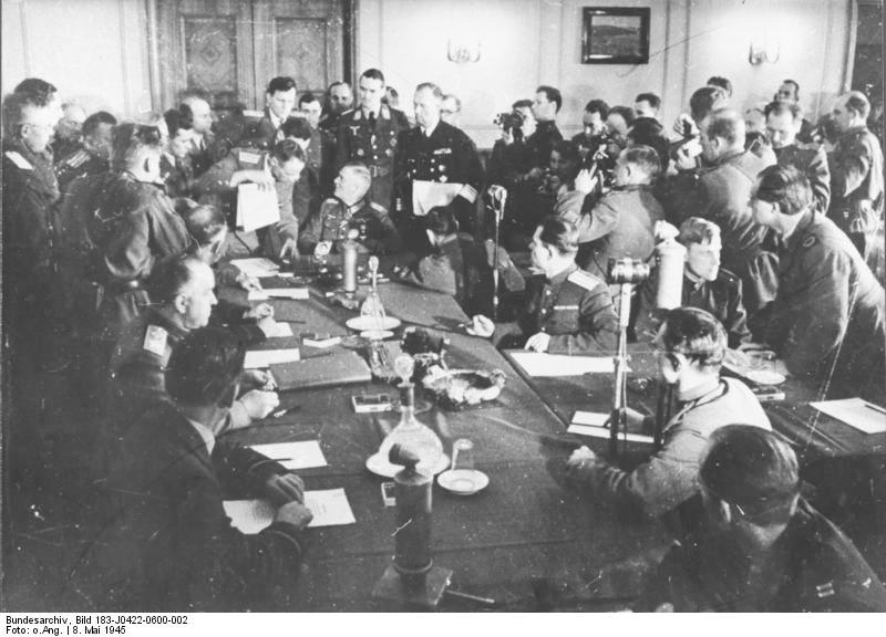 1945 m. gegužės 8 d. – dieną prieš Didžiąją Pergalę