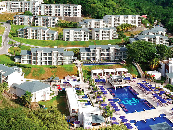 Hollywood Planet Costa Rica | Solo female traveller