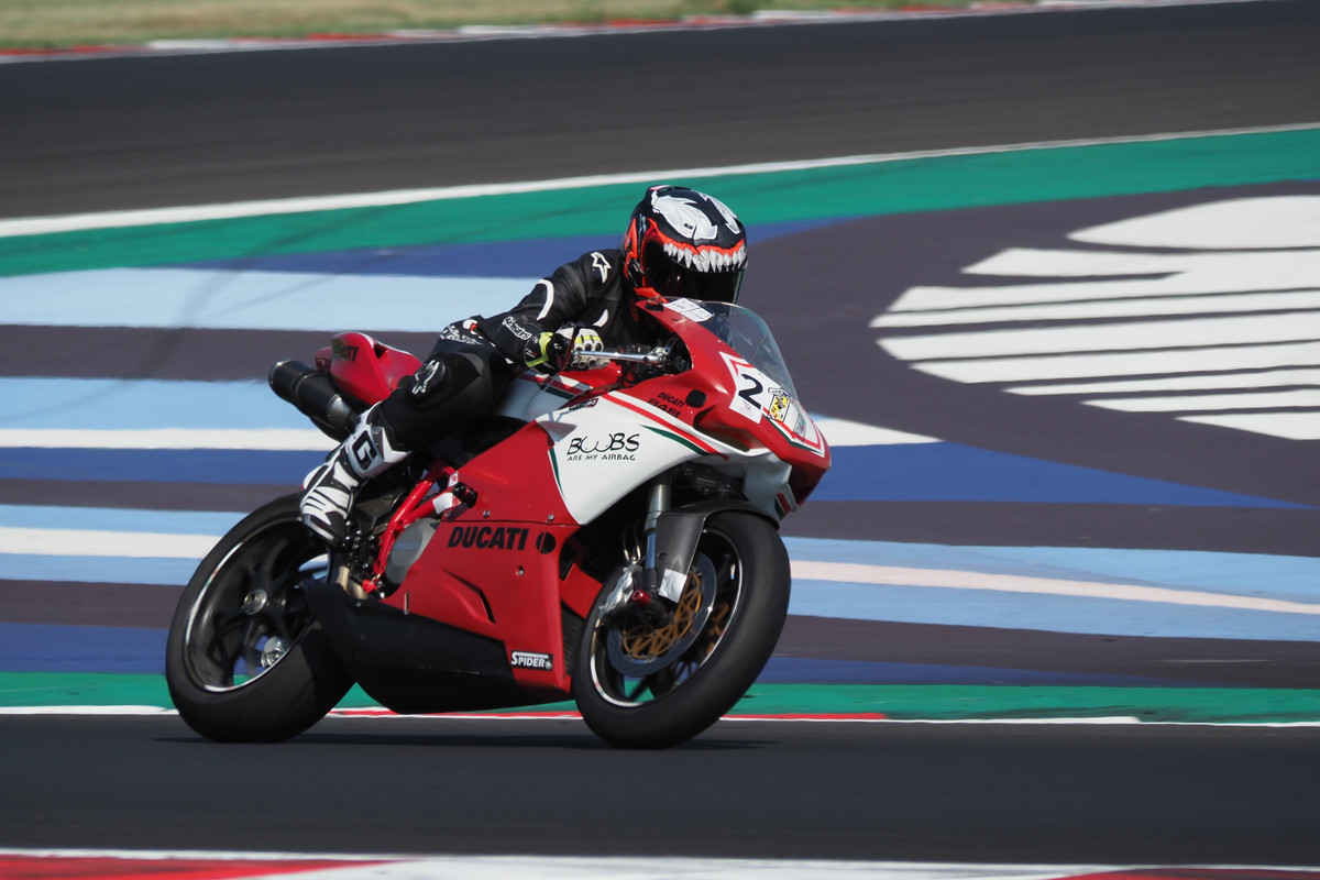 3B153976-8B56-4173-9473-607D1EF34DE2