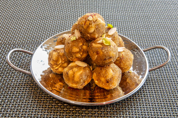 Gond Ke Laddu