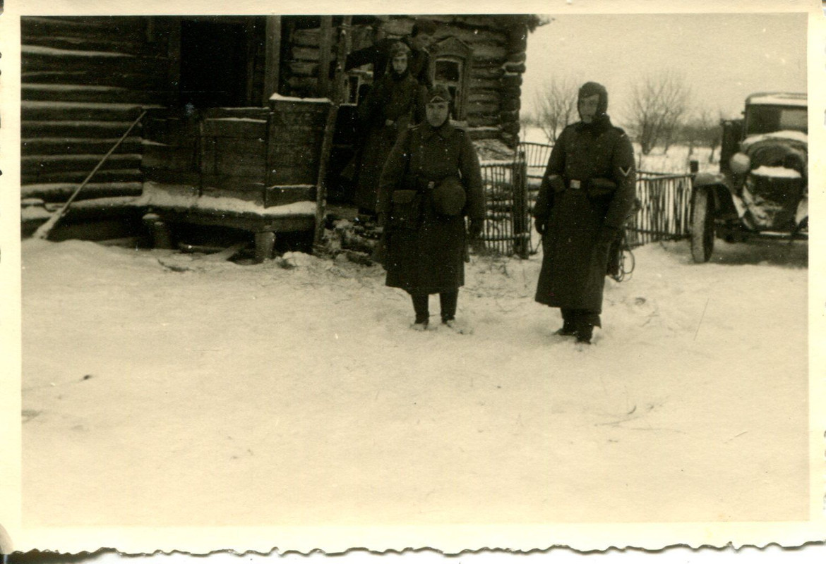 Gefreite Wehrmacht Stahlhelm LKW in Rußland im W