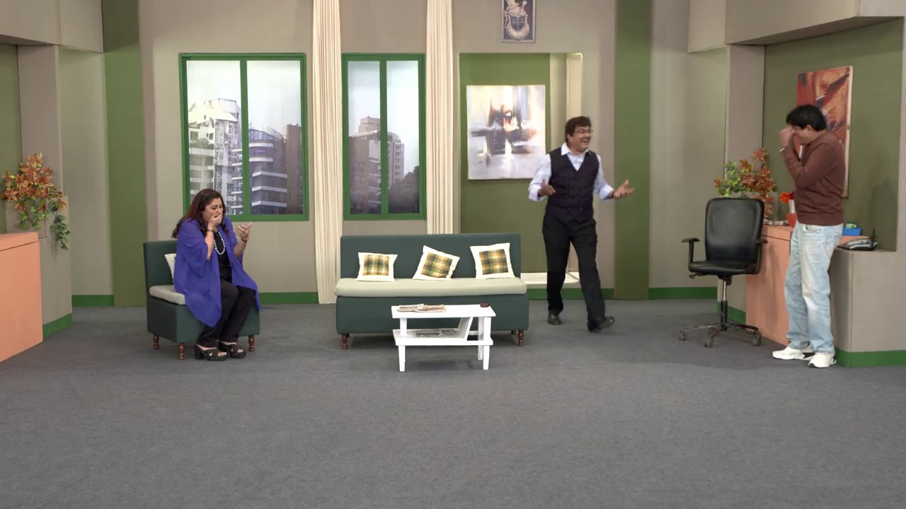 Bluffmaster-Gujjubhai-2025-Gujarati-720p-x264-AVC-HE-AAC-2-0-ESub-mkv-0002