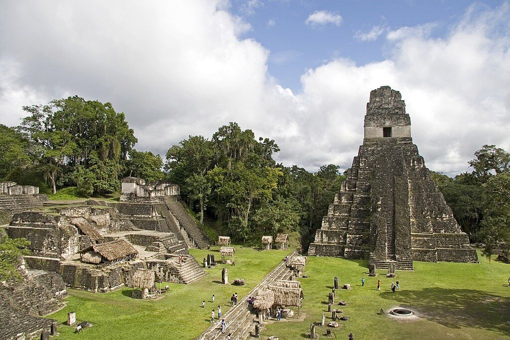 Arqueólogos descubren ciudadela oculta en Tikal, antigua ciudad maya de Guatemala