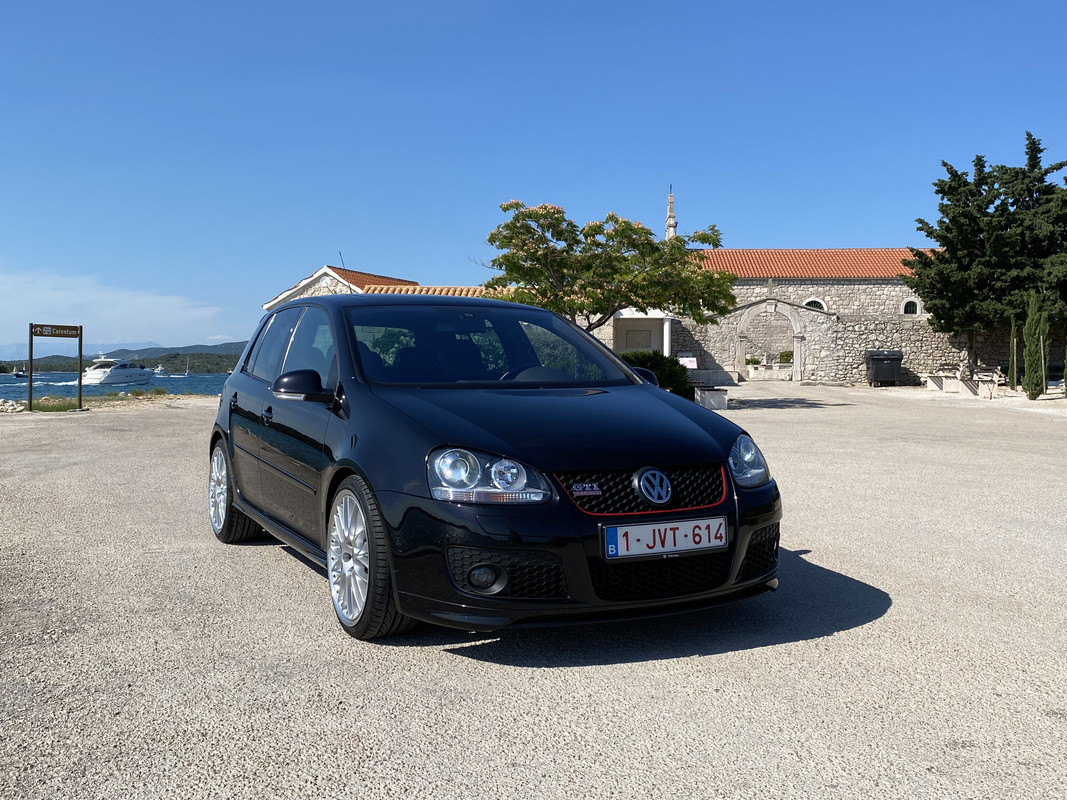 D3005D0C-BFFA-428D-A42B-7B73B1E3E328