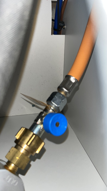 8F93F6A7-5C38-4F5C-BCF5-8CEE095FCE46