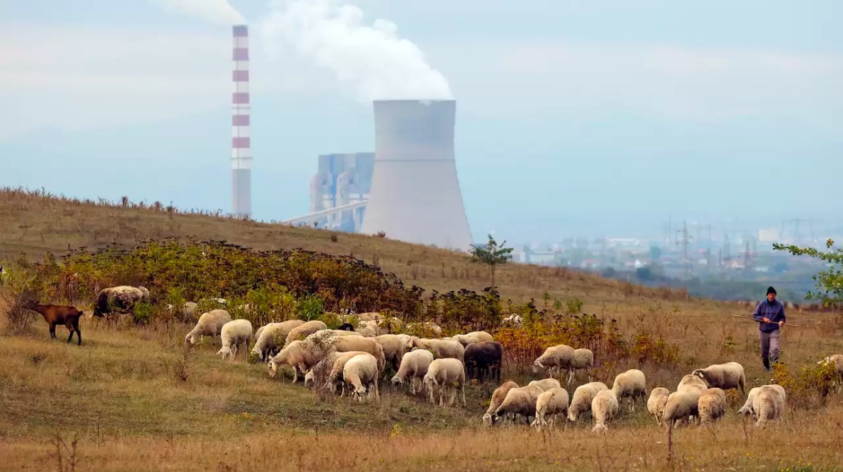 Unión Europea planea etiquetar inversiones en gas y nuclear como ecológicas