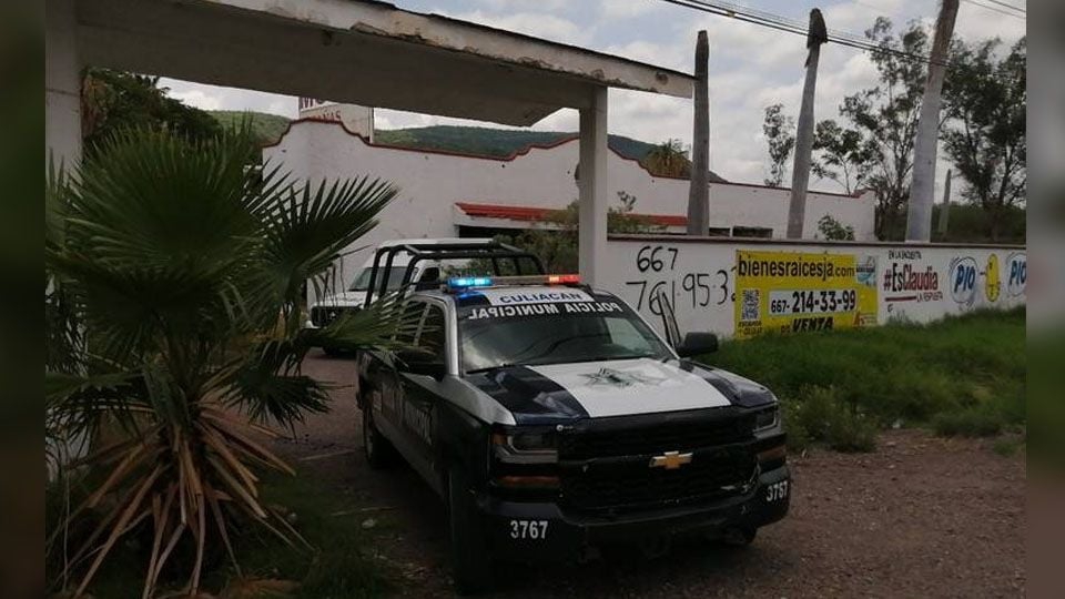 A escasos metros de un motel, localizan el cadáver de un hombre en Culiacán; estaba putrefacto