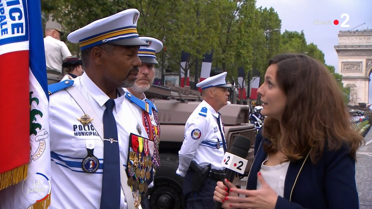 2021-07-14_06_30_Fr2_edition-speciale-14-Juillet-2021.mp4_snapshot_03.03.40.500