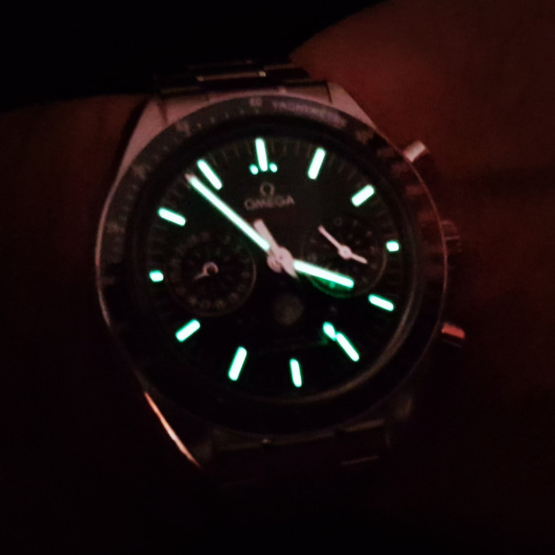 Ω Speedmaster Moonphase Co-Axial Master Chronometer Chronograph 44.25mm Cal.9904   (34)