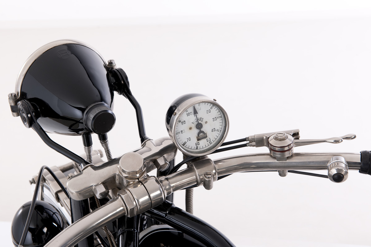 P90119168_highRes_bmw-r-32-1923-04-201