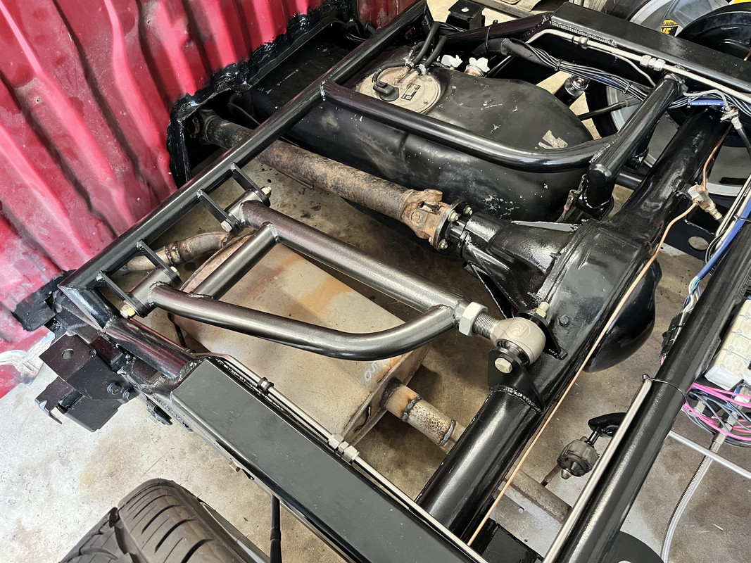 185CA8D7-9D2A-4401-B3CE-378334BD63A2