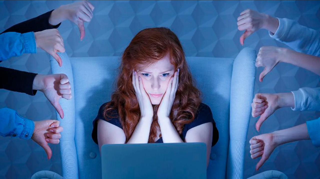 Adolescentes presentan efectos contraproducentes al usar redes sociales: estudio