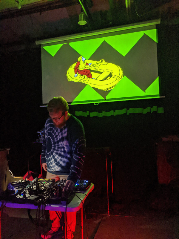 AF88FE58-F0F8-40C7-BD17-E957BE6D03DC