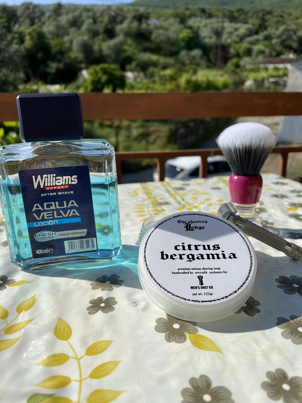 8720B67D-16FF-424B-90F5-692F7C6E9293