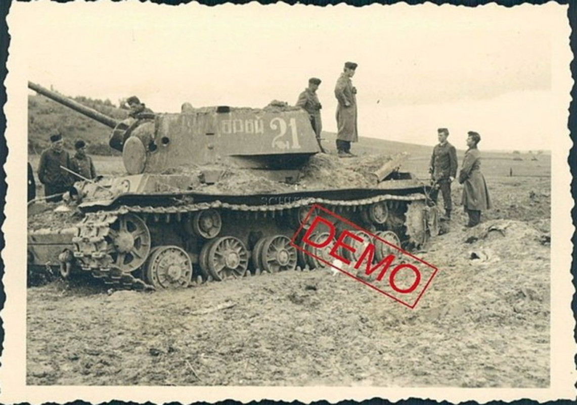 КВ-1 с  заменёными  катками