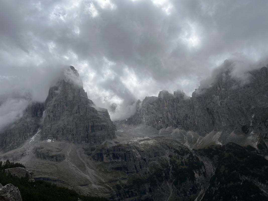 4AAAE17B-16B1-4B55-9A96-B5F9FCB3B0AE