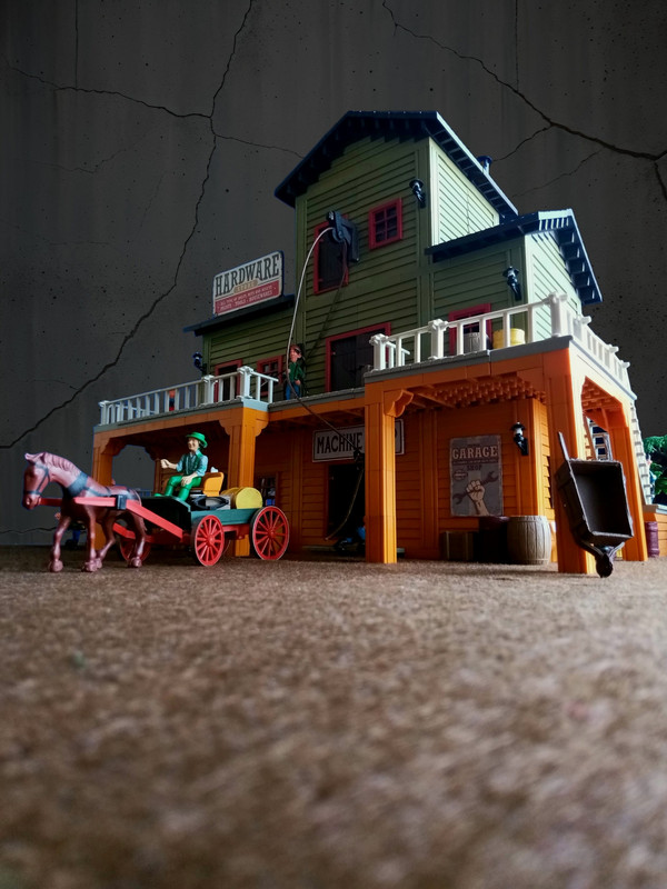 Machine Shop 015