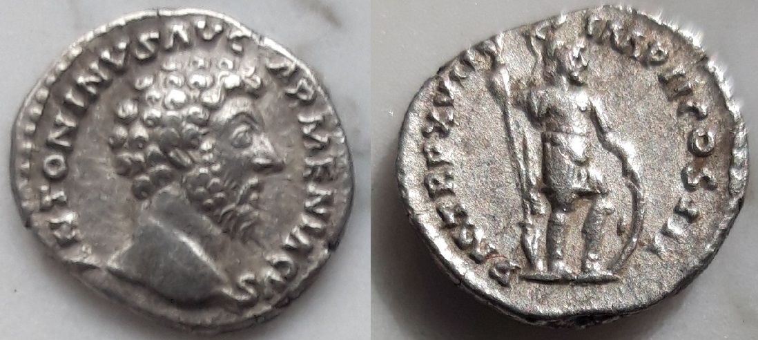 Denario de Marco Aurelio. PM TR P XVIII IMP II COS III. Marte a dch. Roma MAANV