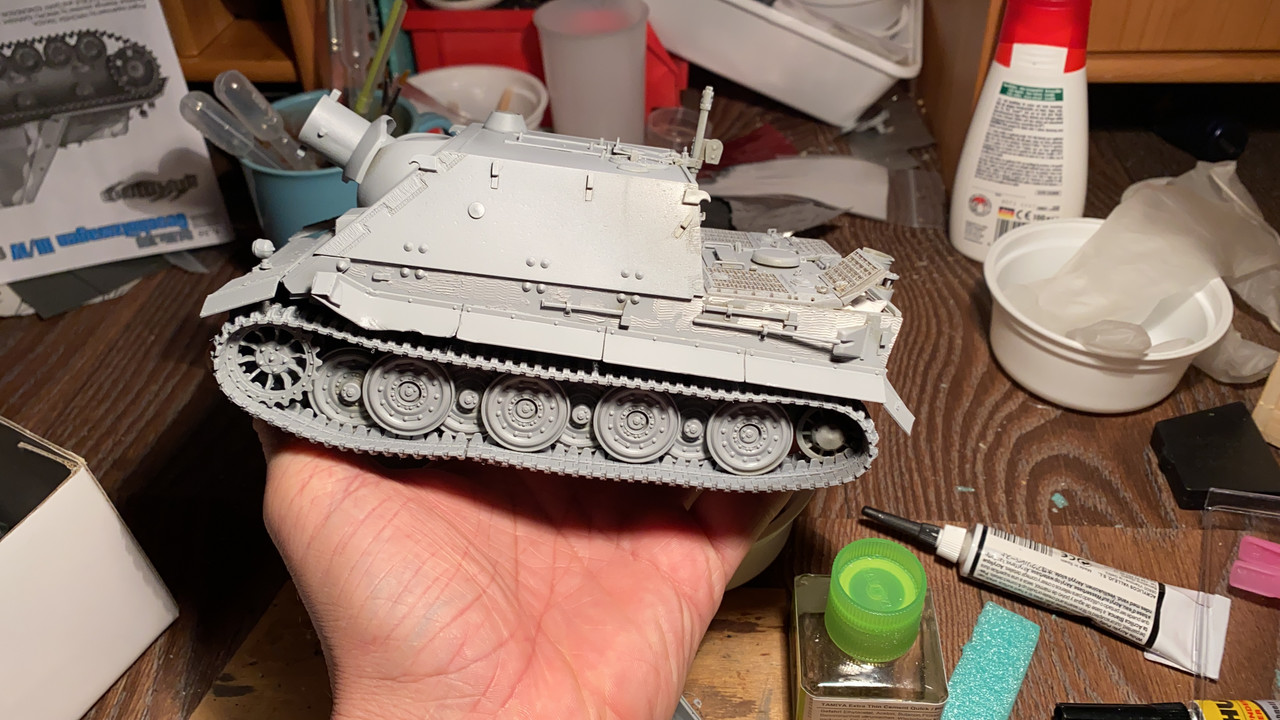 794565C9-CACD-4C8F-A5A8-BA4460D4F3B0