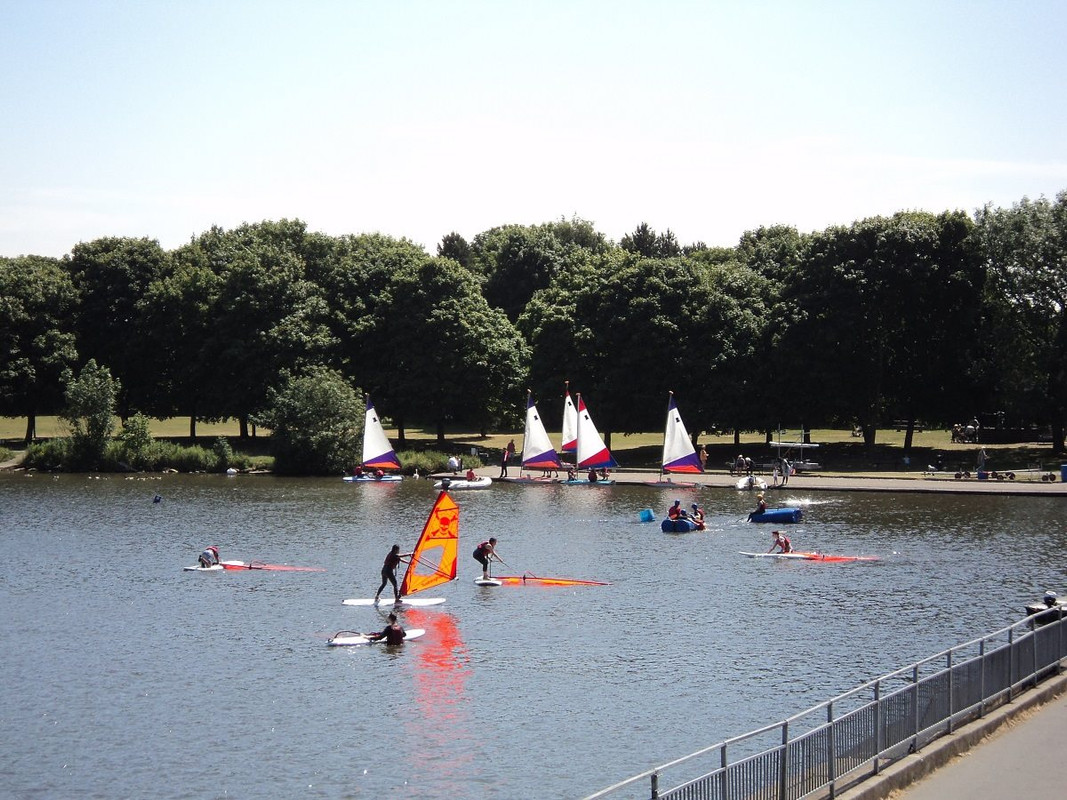 Leeds-Sailing-and-Activity-Centre
