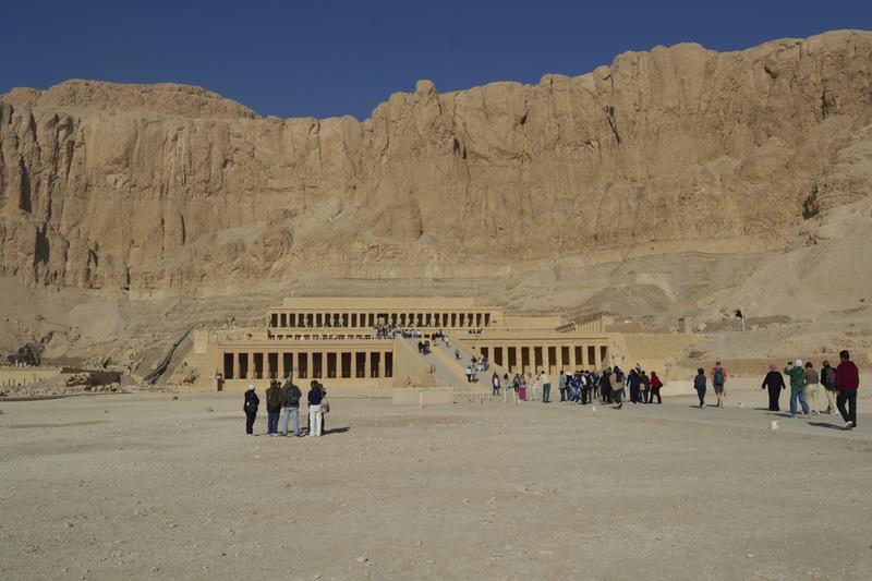 Al fin, Egipto. - Blogs de Egipto - Llegada a Luxor: Valle de los Reyes, templos y palacios (7)