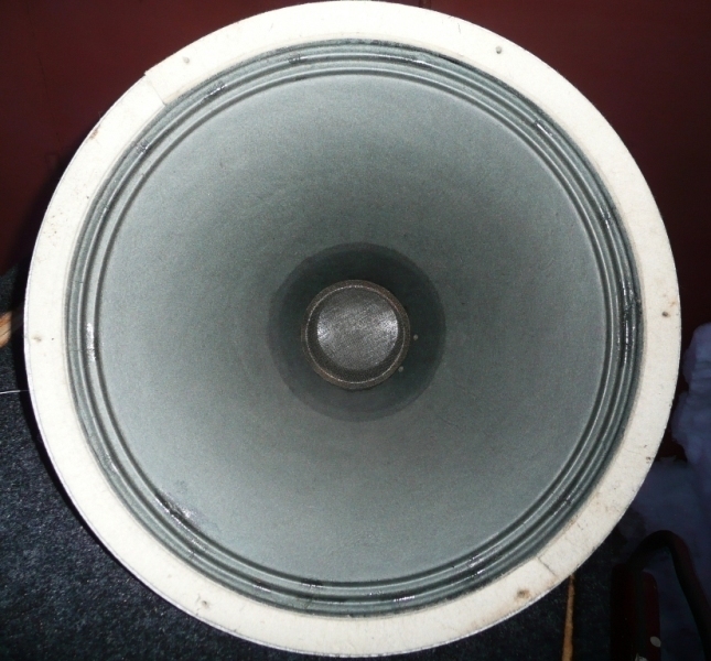 P1400549