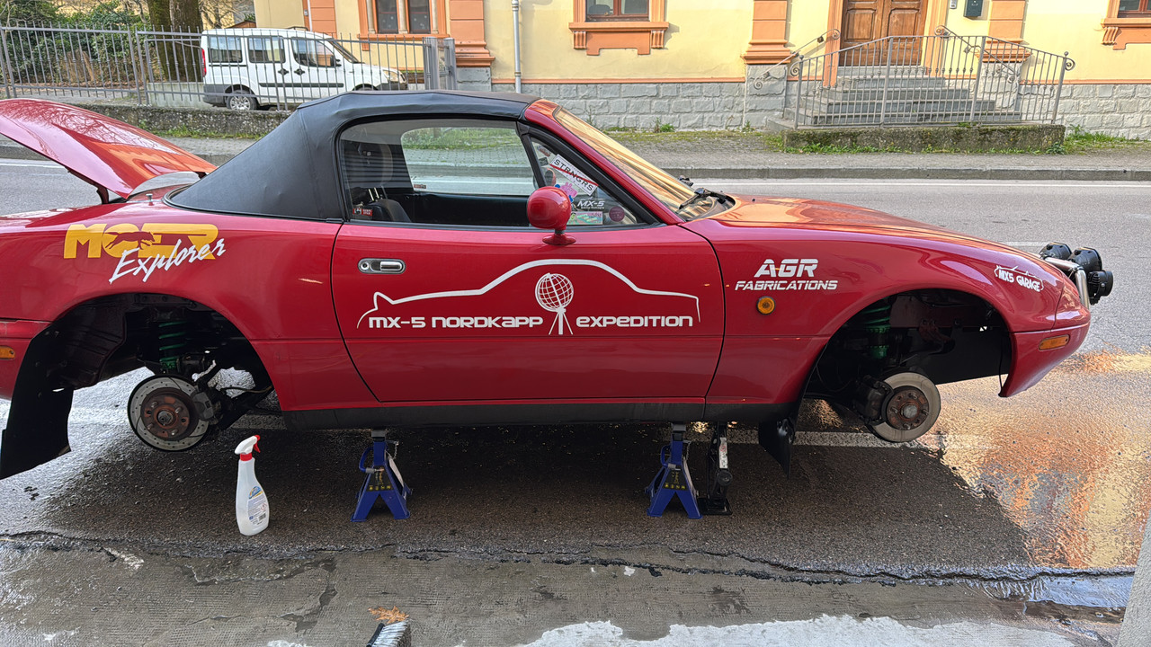 [Immagine: JIIW6514.jpg]