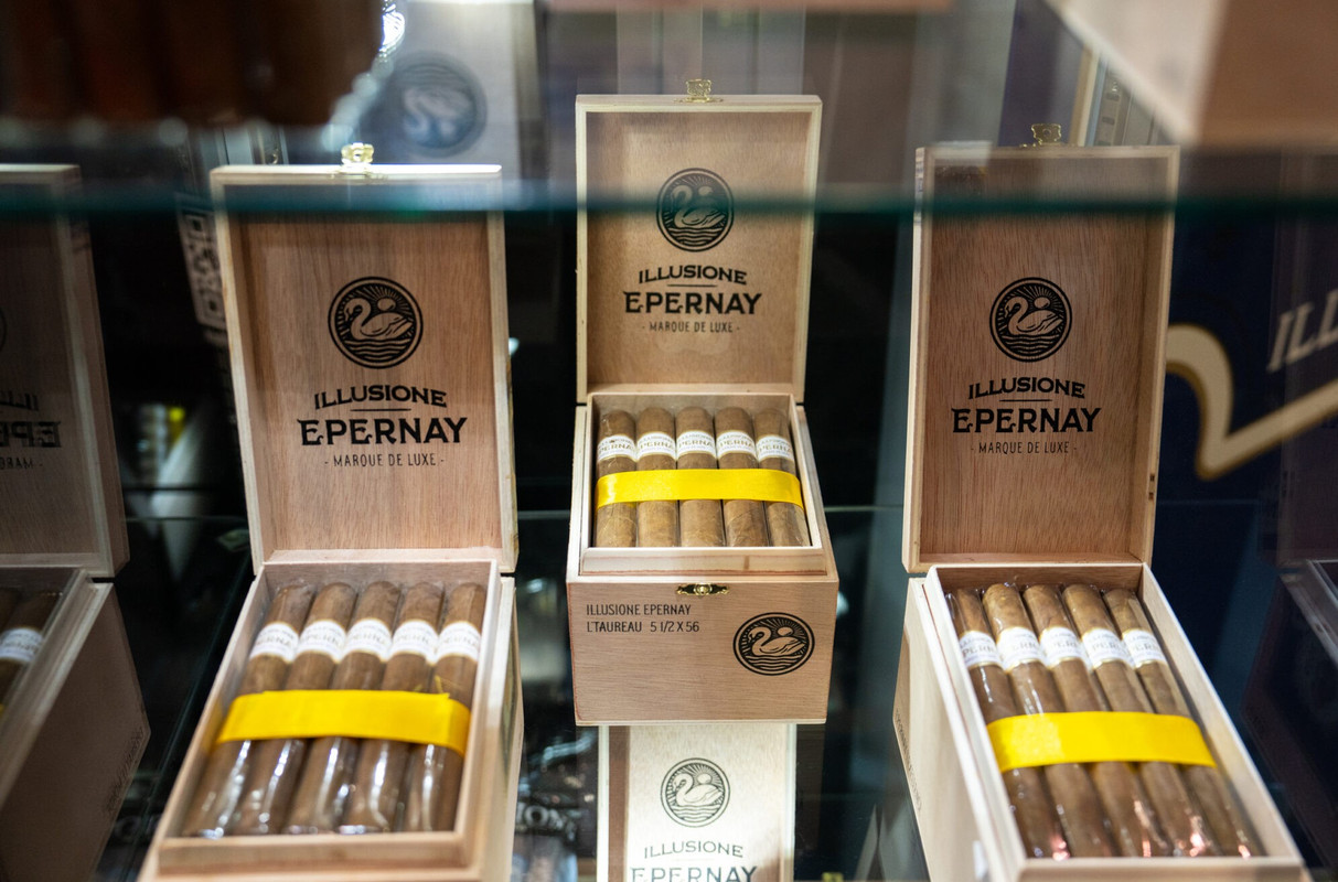 Illusione-Epernay-New-Packaging-2-2048x1366