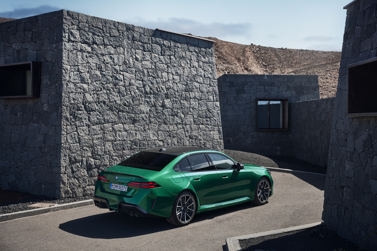 P90557450_highRes_the-all-new-bmw-m5-0