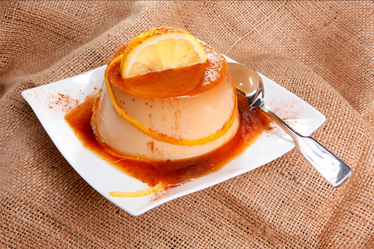 ¿Cómo hacer flan de naranja cremoso? Esta es la receta para ese antojo dulce