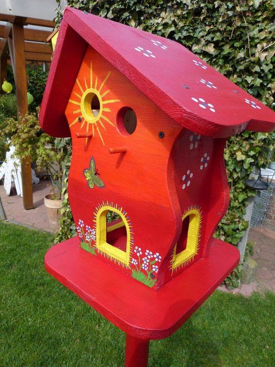 redbirdhouse.jpg