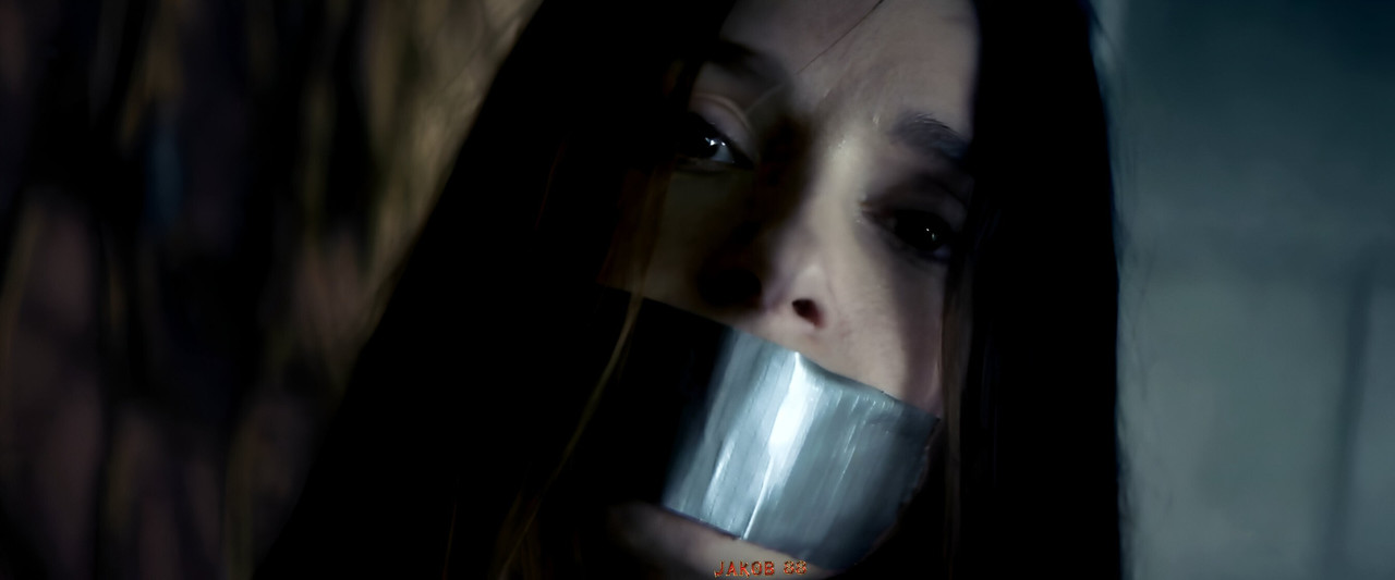 Alexandra Essoe 2 - Midnighters 2017