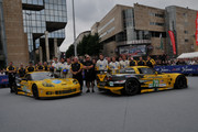 24 HEURES DU MANS YEAR BY YEAR PART SIX 2010 - 2019 - Page 5 2011-LM-473-Corvette-Racing-003