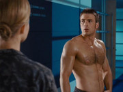 Chris-Evans-superficial-guys-09