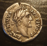 Denario de Antonino Pío. COS IIII. Trono con rayo alado. Roma. 20190423-165035