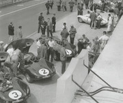 24 HEURES DU MANS YEAR BY YEAR PART ONE 1923-1969 - Page 38 56lm00-Jaguar-1