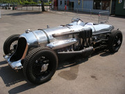 1024px-Napier-Railton-at-Brooklands.jpg