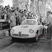 1961 International Championship for Makes - Page 2 61tf16-ARGiulietta-SVZ-PLaureati-DSantoleri