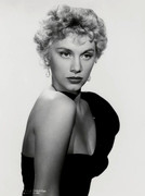 linda-christian-a33