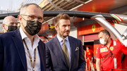 [Imagen: David-Beckham-Stefano-Domenicali-GP-Kata...852473.jpg]