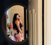 photo 6131993738885580649 y