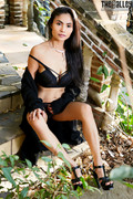 leah-07-027