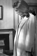 samantha-eggar-b22