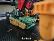 Studio-Series-SS-69-Devastator-12