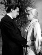 Diana-Dors-c76