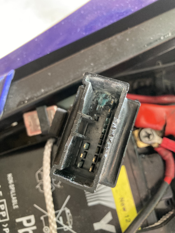 369078F3-0E01-4127-A491-5210E6ACB24A