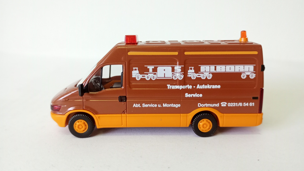 Mach (3817)