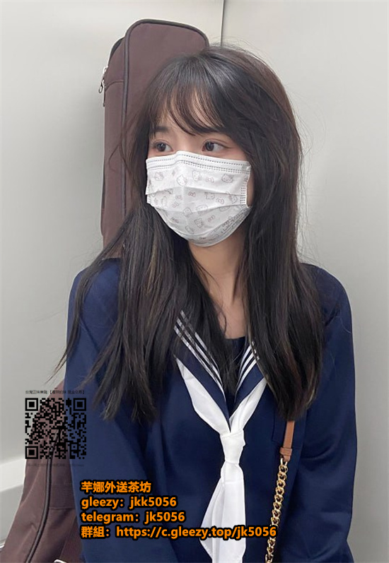 霏霏 161 44 C 20歲 藝術系學生 想體驗不同人生 下海嘗鮮 清純臉蛋 稚嫩氣息 床上卻特別瘋野 喜歡哥哥教她新花樣(2)