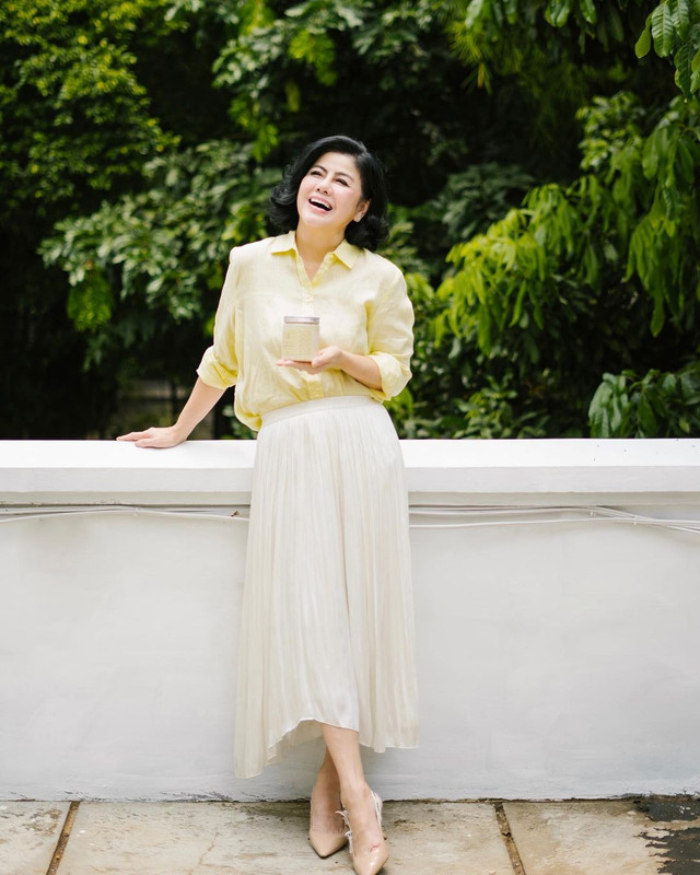 Desiree Tarigan merupakan istri pengacara kondang Hotma Sitompul sekaligus ibu dari penyenyi Bams eks Samsons.