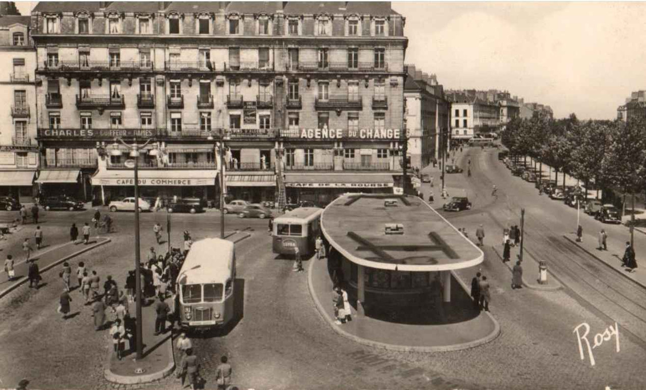 nantes place du commerce — Postimages